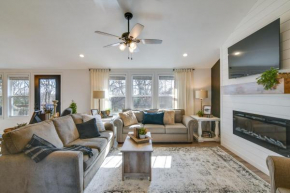 The Retreat on Reno Home with Hot Tub and Deck!